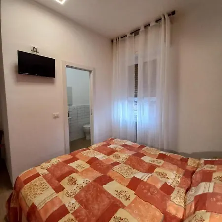 Πανσιόν L'aurora *